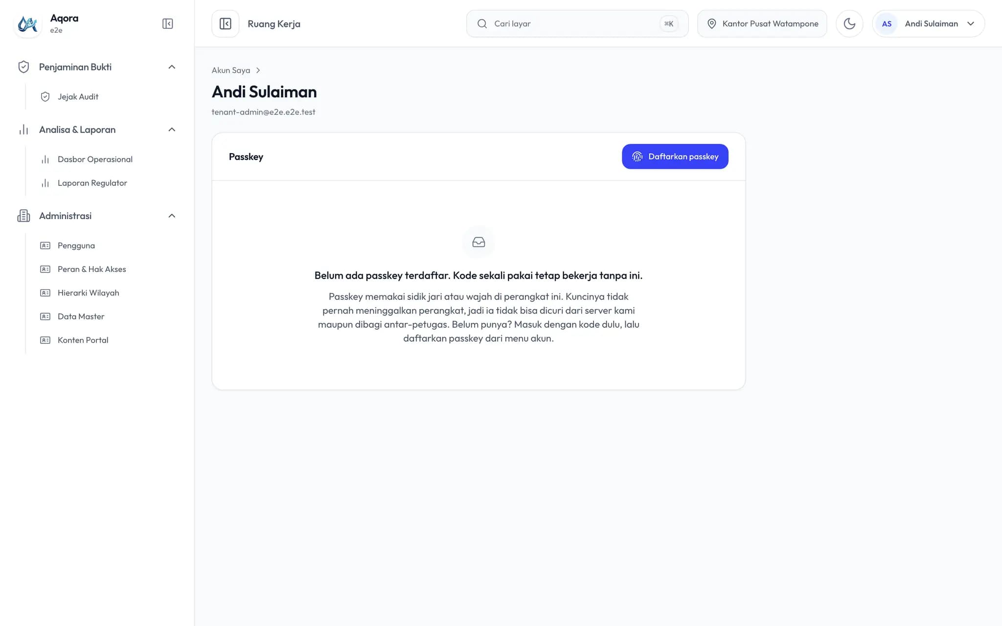 Halaman akun dengan pengaturan passkey, tema, dan sesi perangkat.